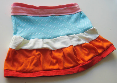 Sorbet bands skirt for spring