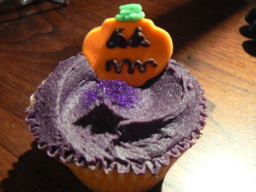 pumpkin cupcake.jpg