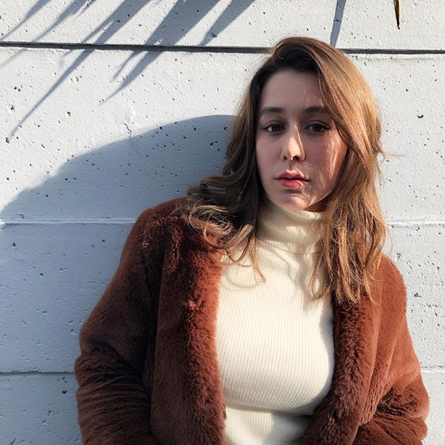 海外スタイル巻きすぎない 海外風のナチュラルさがポイント モデルさん映えますね Model Mariiiiina Y モデル さん募集しております Allora 三軒茶屋 世田谷 美容室 海外 スタイル 撮影 ナチュラル ロング セミロング 透明感 サロンモデル 募集 ヘア 可愛い