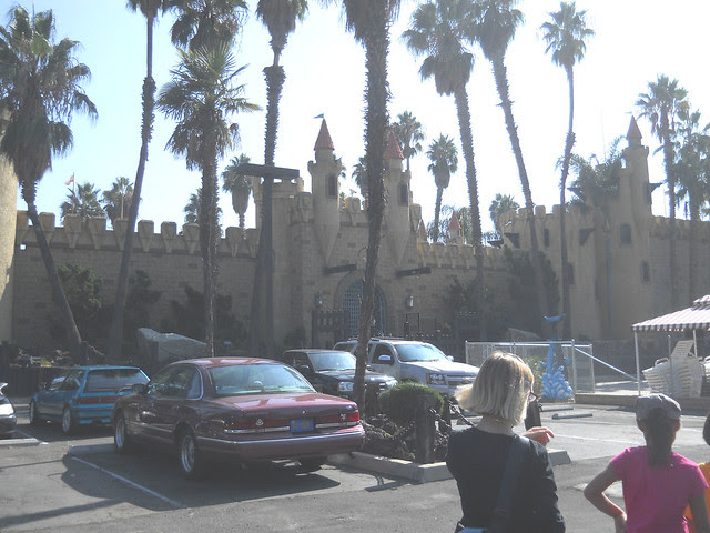 CASTLE 9809