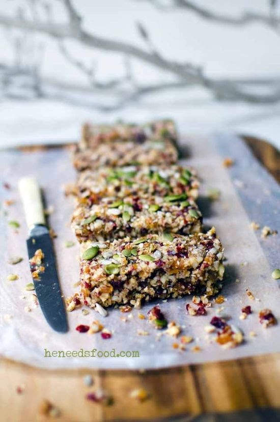 Quinoa, Fruit, and Nut Bars 