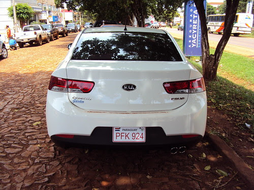 kia cerato koup white. Kia Cerato Koup 2010 004