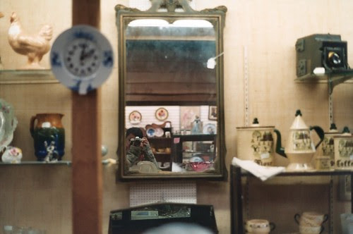 antiques.
