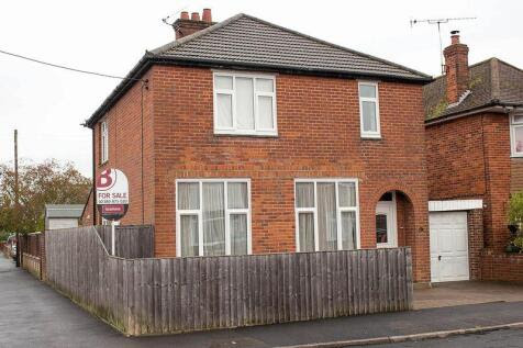 Receive email alerts based on your search criteria. Properties For Sale in Totton - Flats & Houses For Sale in Totton
