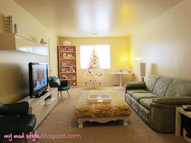 Base House Living Room7