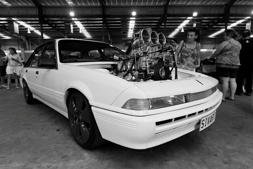 custom cars girls