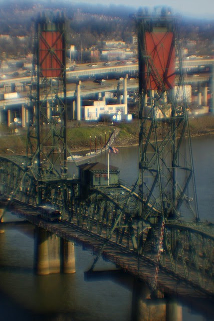 hawthorne bridge, soft focus