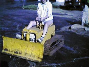 60s Magnatrack Mini-Dozer - TractorShed.com