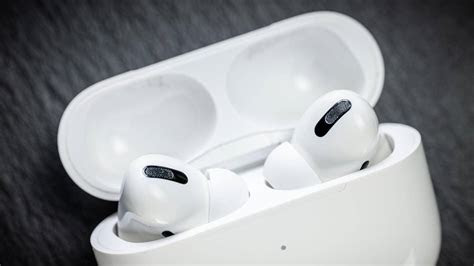 So, wireless charging is pretty popular nowadays — almost all current major android flagships have the feature, sans the occasional heavy hitter like the google pixel. AirPods Pro laden: Diese Optionen gibt es
