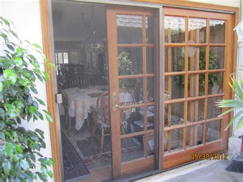 Repairing the door yourself can be a daunting task — but so can paying for rep. Closed Sliding Patio Screen Door in Sherman Oaks | Screen