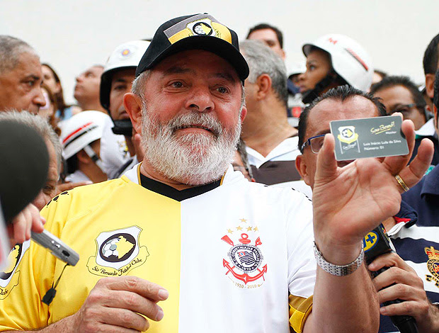 jogo corinthians lula na torcida