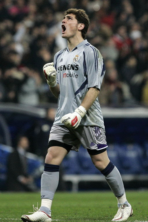 Iker Casillas saver