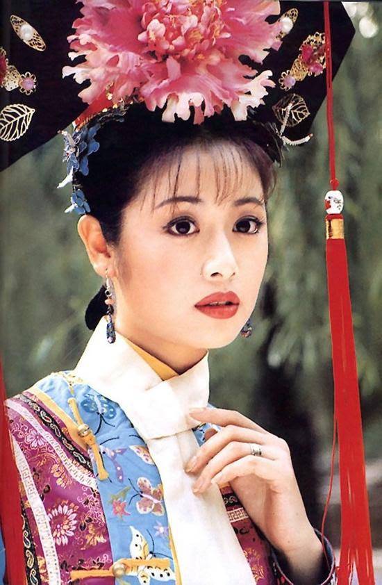Lâm Tâm Như lép vế so với Trần Kiều Ân khi cưa sừng làm nghé