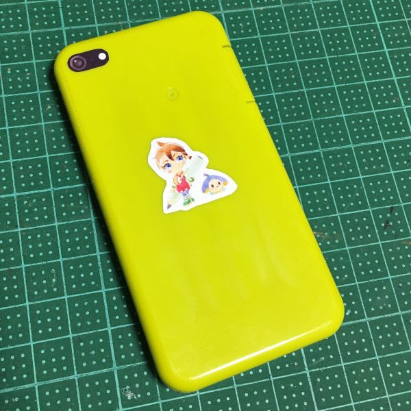 スマホ型おもちゃを作る 浮雲工房の工作室
