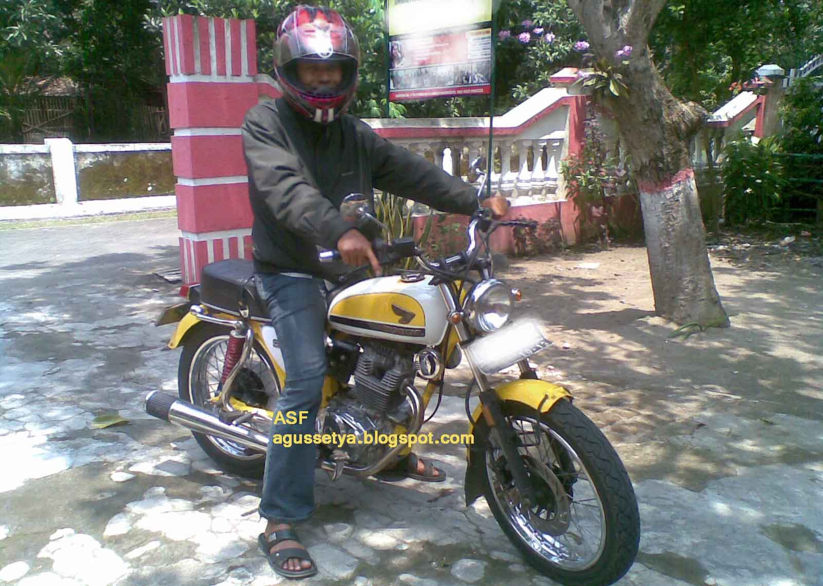 Honda CB 100 Kuning Blognya Agus Setya Fakhruddin