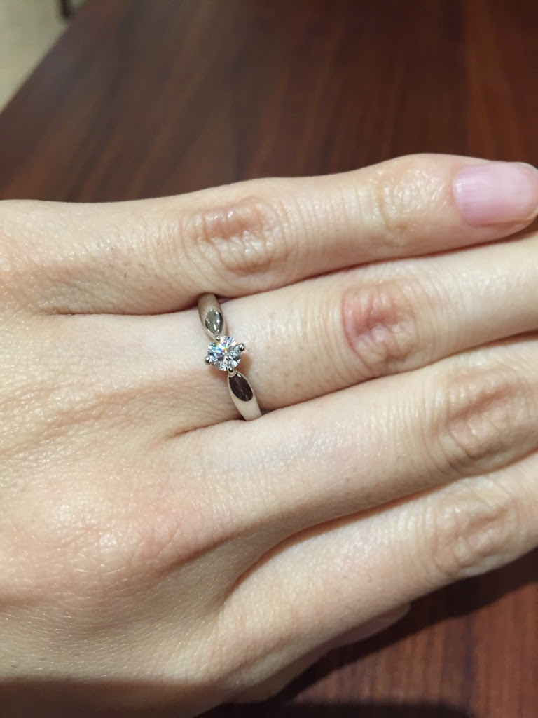 異なる 既に 弓 ブルガリ 婚約 指輪 人気 Newlifehouseoflove Org