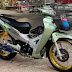 Modifikasi Motor Karisma 125 Warna Hitam : Honda Karisma Berkeranjang Jadi Gahar Kaki Sangar Rodanya Gambot Gridoto Com - We did not find results for: