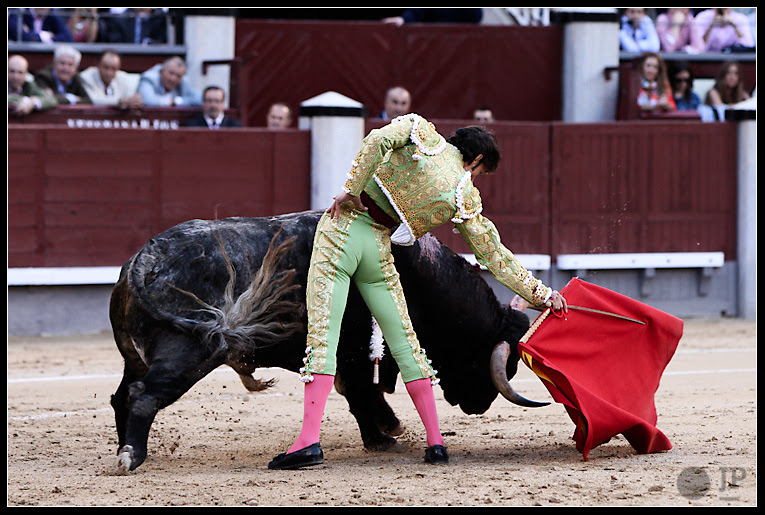 antonio-nazare-derechazo