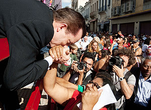 Russomanno em ato na rua Santa Ifigênia na sexta-feira (24)