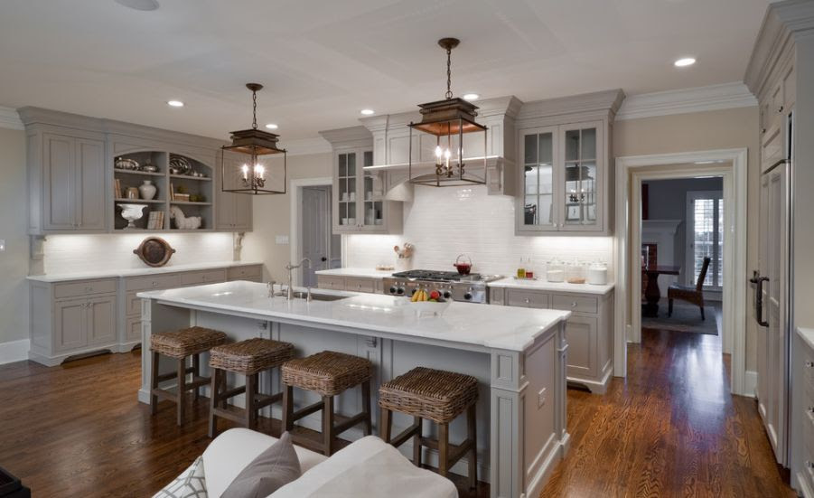 20 Stylish Ways To Work With Gray Kitchen Cabinets