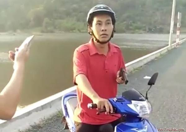 Phó phòng nông nghiệp dùng súng nhựa dọa dân bị phạt 7,5 triệu đồng