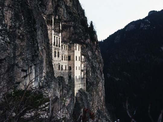 Perierga.gr - Το μοναστήρι της Παναγίας Σουμελά