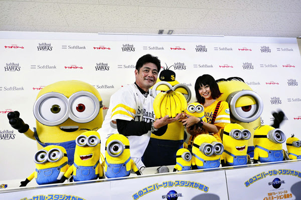 映画 ミニオンズ ソフトバンクホークス 工藤公康監督にミニオンたちの球団へ入団を懇願 Lisa 初体験ながら見事なノーバン投球を披露 Astage アステージ