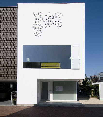 Minimalist Residential Architecture Where Art Comes Home 
