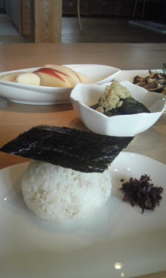 木もれび食堂 じゅんころランチ アトリエデフ通信 八ヶ岳 長野 山梨 群馬 関東で自然素材の注文住宅とリフォーム リノベーションは アトリエデフ