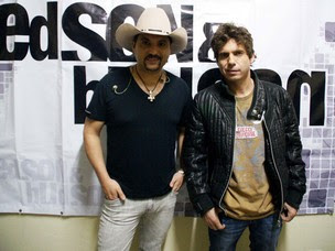 A dupla Edson e Hudson (à dir.); cantor está em turnê no Paraná (Foto: Paduardo/Futura Press)