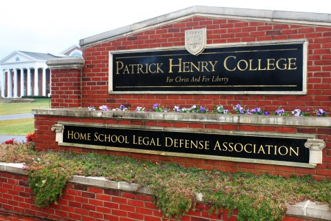 http://www.moonhowlings.net/wp-content/uploads/2012/12/patrick_henry_college_sign_thumb.jpg