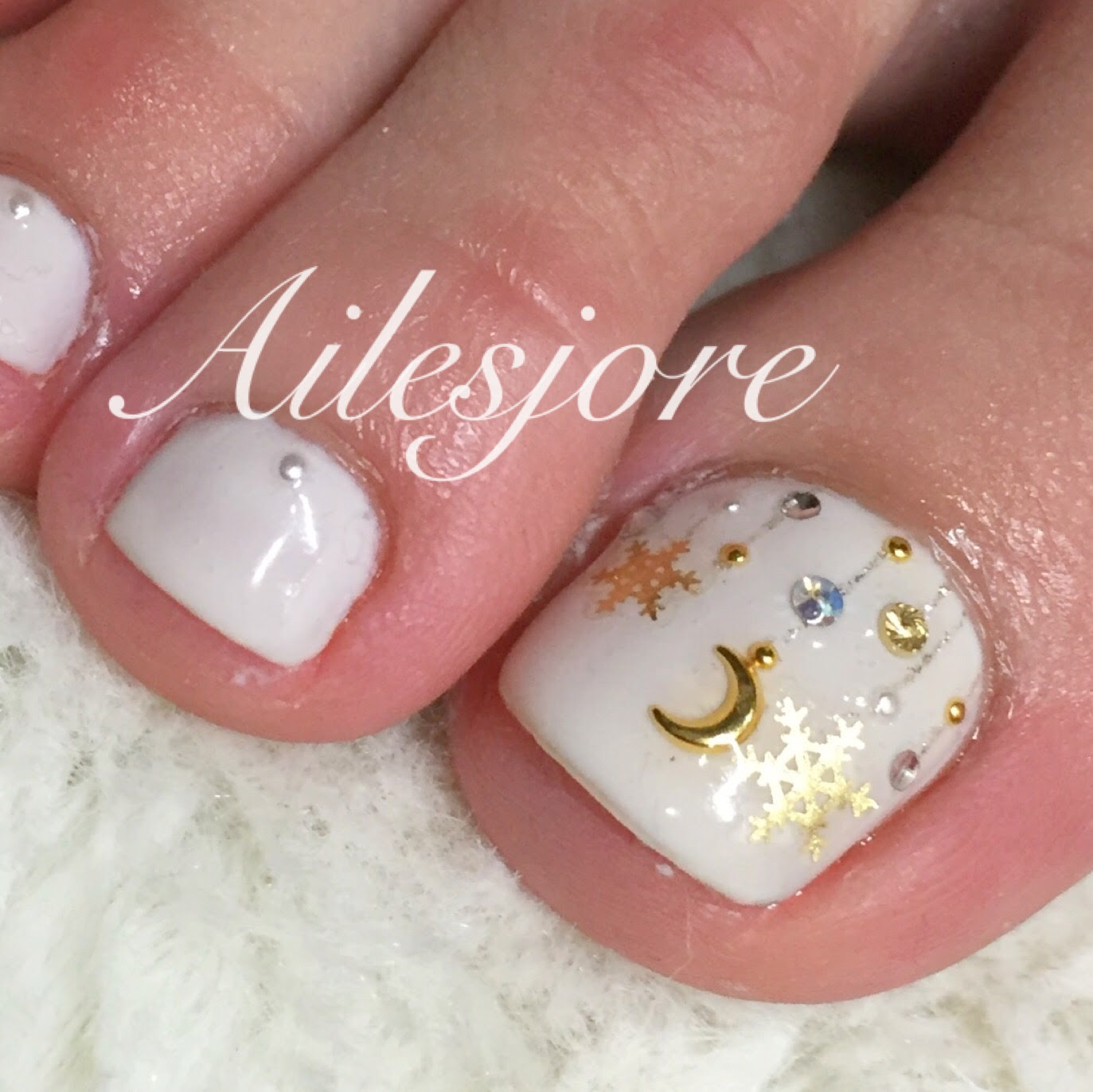 フット 雪の結晶ネイル 本厚木のネイルサロン Ailesjore エルジョワ