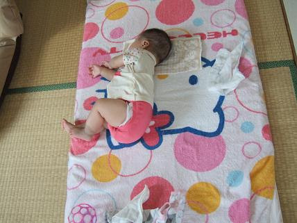 がんばれ赤ちゃん 横向き寝