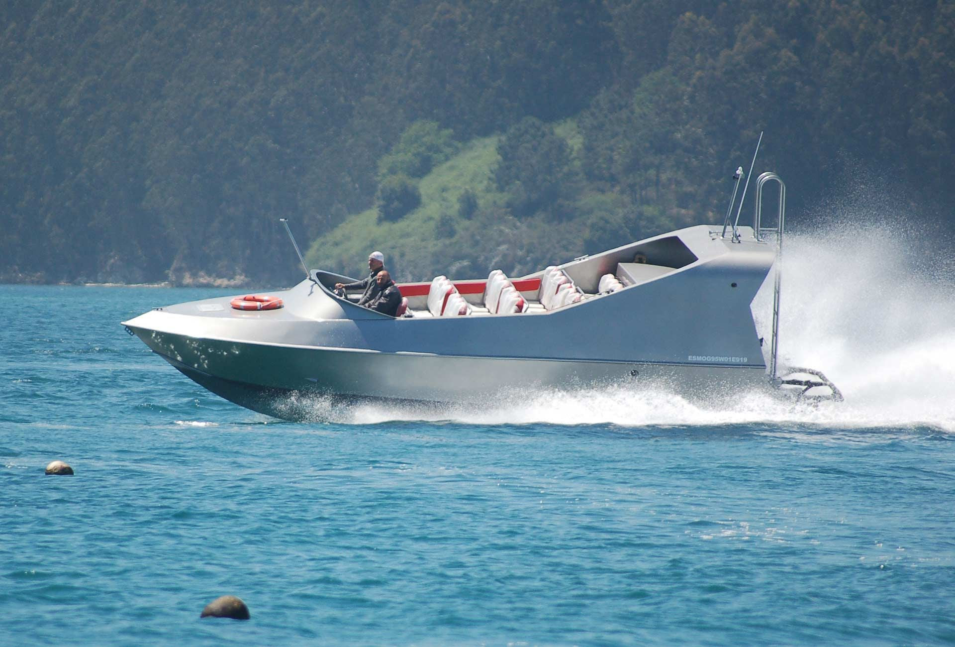 Aluminium boats design &amp; construction - Moggaro Aluminium 