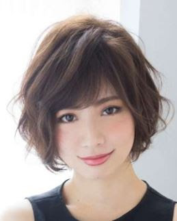 少ない髪の毛でもキマる 女性にオススメの髪型とヘアアレンジのコツ