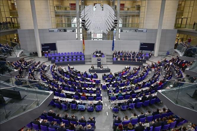 QUỐC-HỘI-ĐỨC.jpg