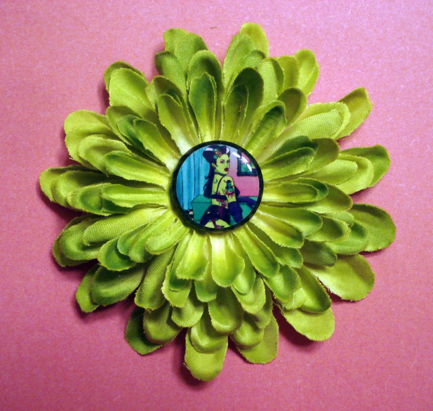 ZOMBIE PIN UP GIRL GREEN MUM