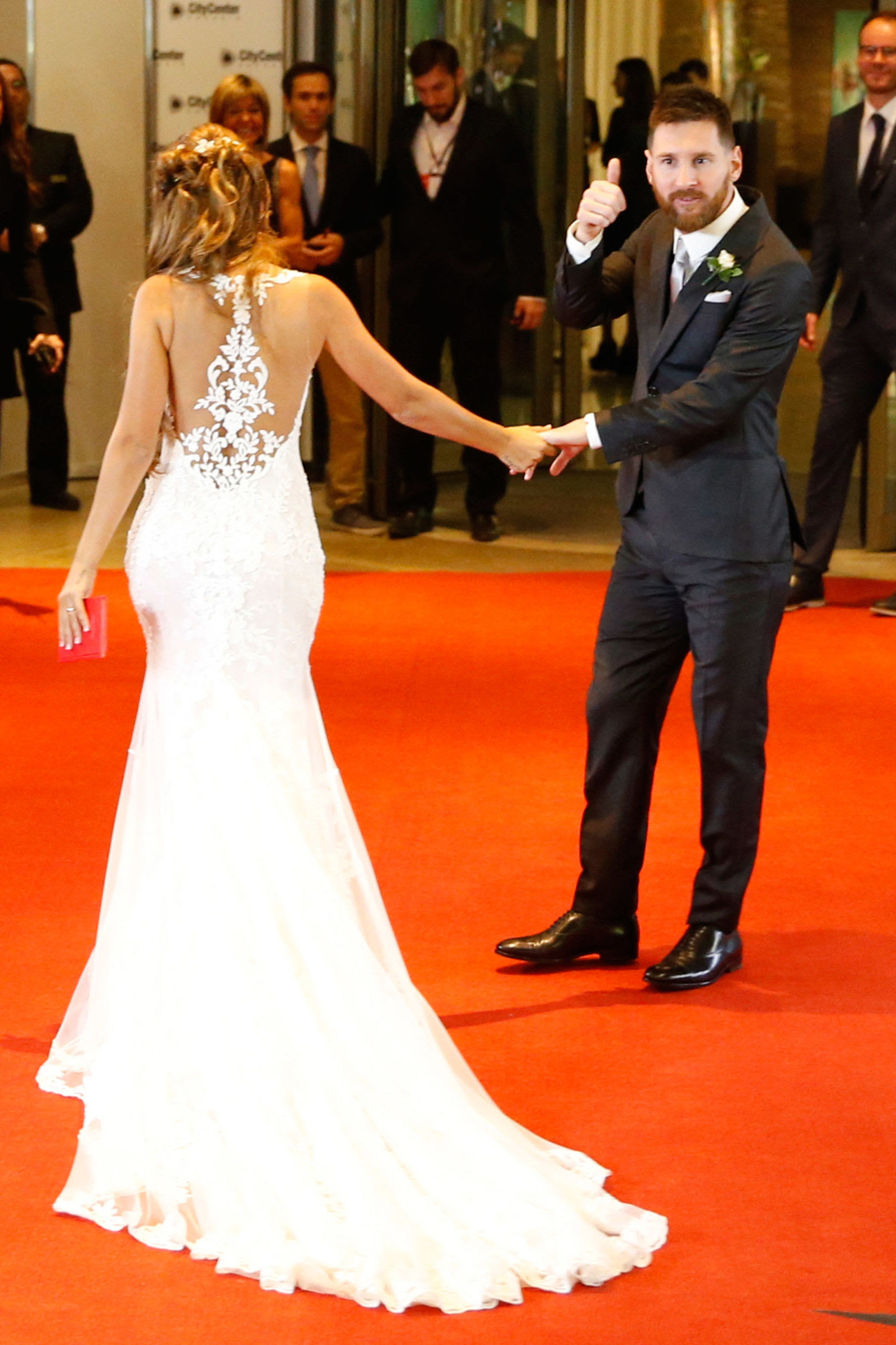 Lionel Messi's mother accused of upstaging the bride on ...
