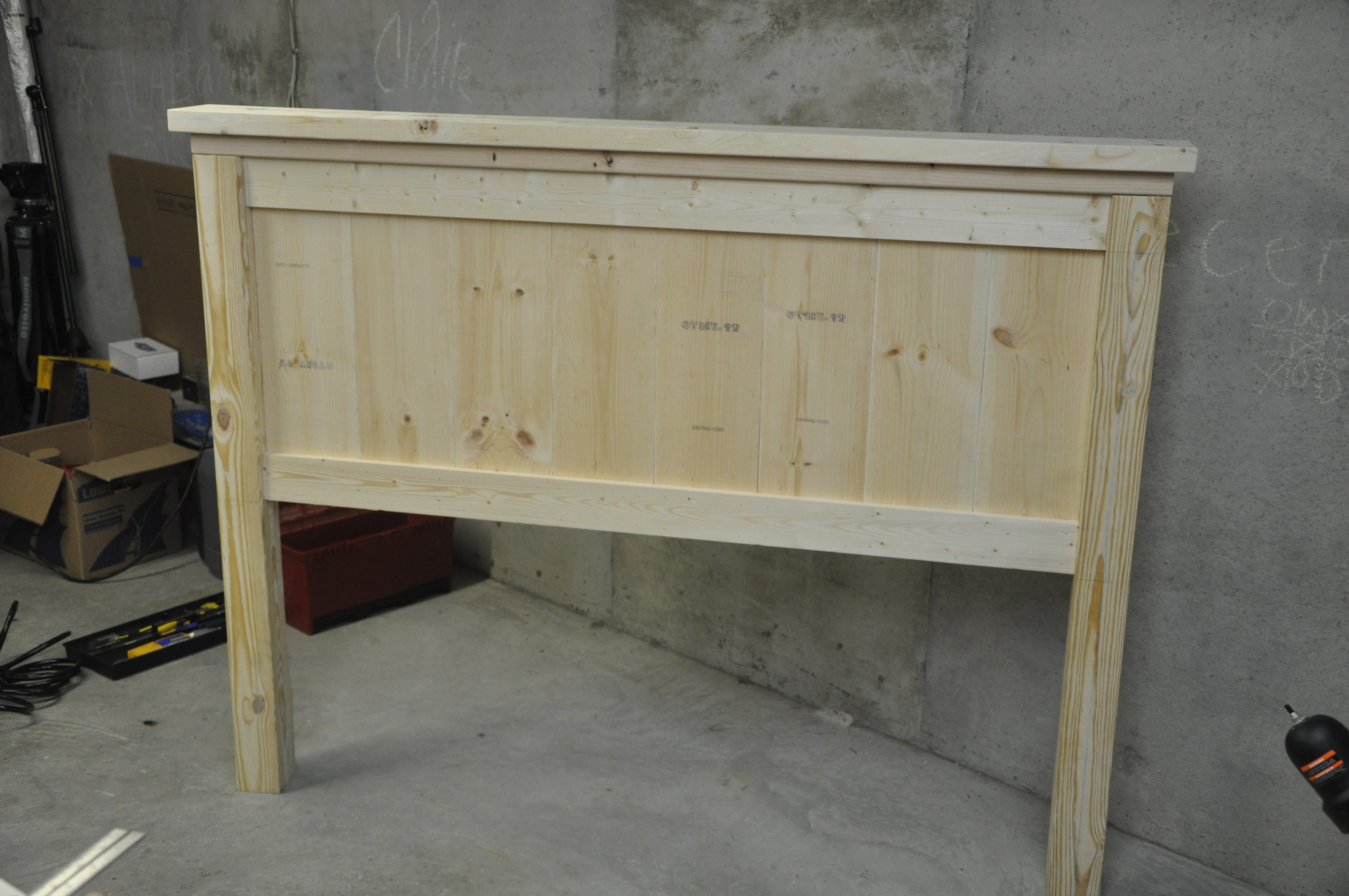Making a Farmhouse Bed A Lesson Learned Making a Farmhouse Bed A Lesson Learned