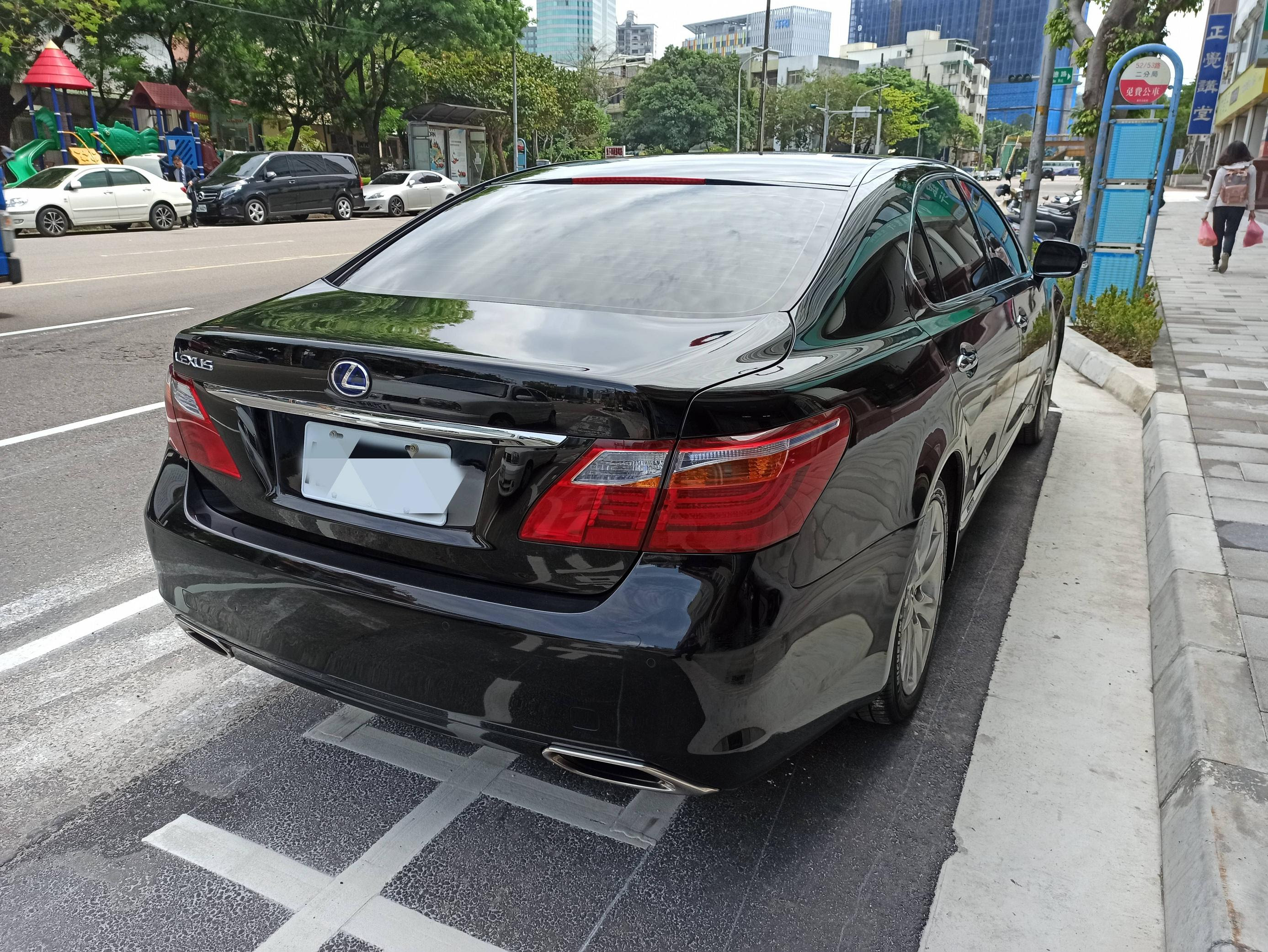 售車 11年黑色lexus Ls600hl Mo Ptt 鄉公所
