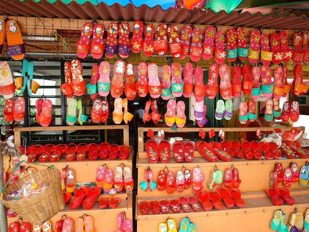 Malacca shop wallpaper