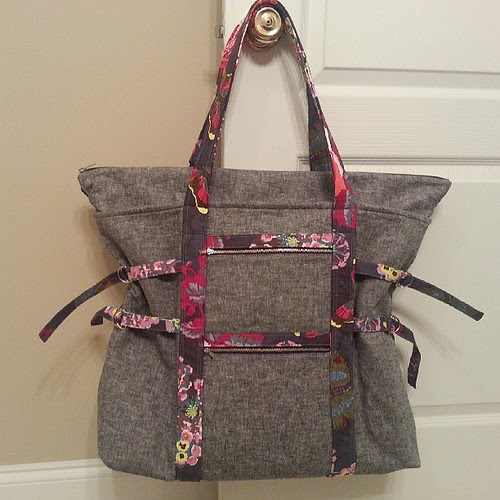 #artstudenttote with extension panel up. My panel is just over half the pattern size, about 5".