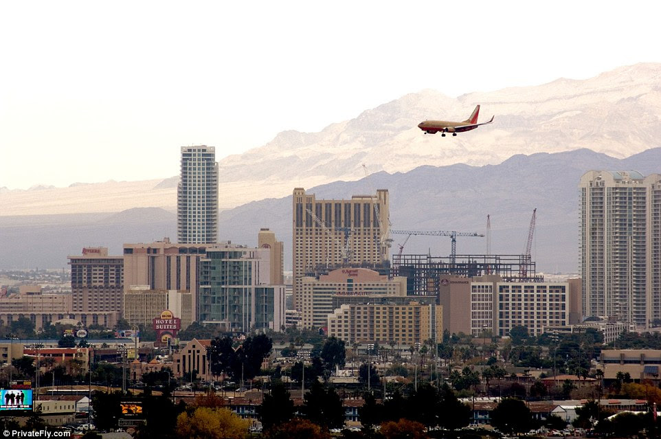'Scenic approach over the desert, flying right over the strip just gets you in the mood for partying!' (Sylvie Peron, aviation journalist on Las Vegas)