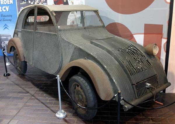  a compartment with a false wall at the Citroen factory throughout WW2.