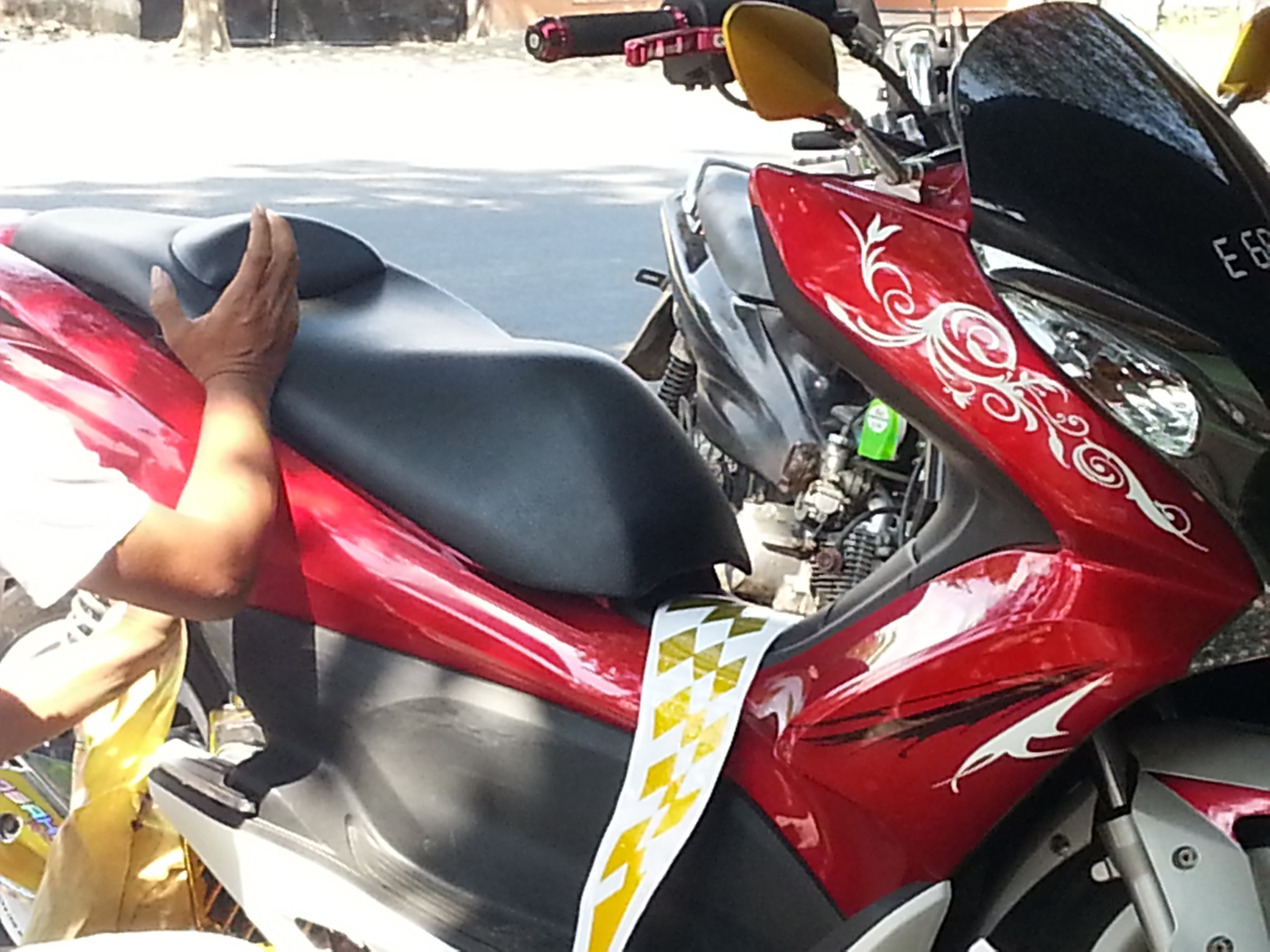 Striping Honda PCX and New Vario 125 22 Sept 2013 Striping Honda PCX and New Vario 125 22 Sept 2013