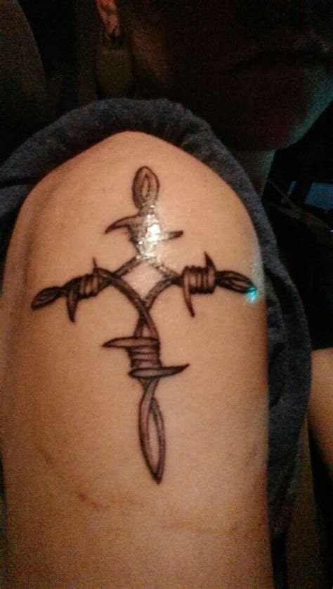 barbed wire cross tattoos pinterest wire crosses