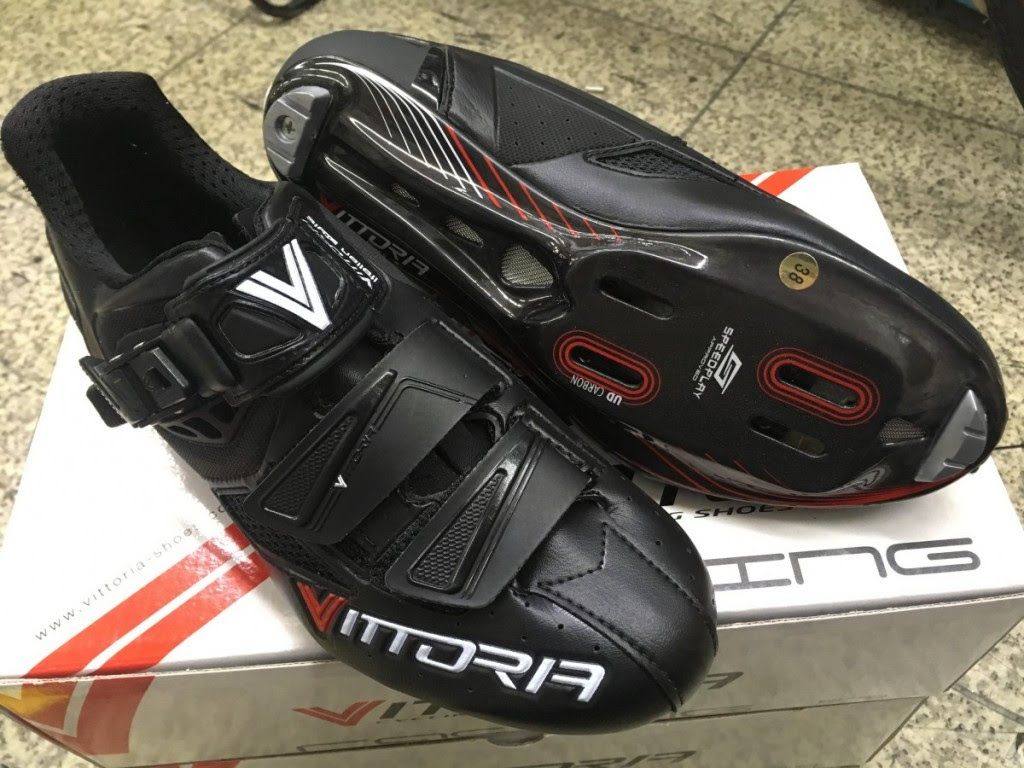 池袋チャーリー本日の作業日記 スピードプレイ専用シューズにクリートお取付 この薄さ見たら欲しくなります Y S Road 池袋チャーリー店