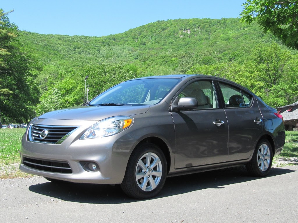2012 Nissan Versa 1.6 SL, Bear Mountain, NY, May 2012