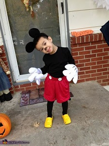 ハロウィン手作り仮装 子供編 男の子向けミッキーマウス アナ雪のオラフの衣装の作り方 暮らしに役立つ情報局