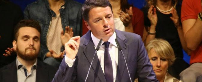 Pd, Renzi: “Per vincere il referendum servono i voti della destra”. Bersani: “Va dove lo porta il cuore”